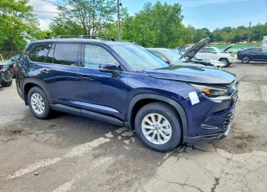 Salvage 2026 Toyota Grand Highlander XLE