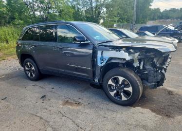 Salvage 2024 Jeep Grand Cherokee LIMITED 4XE