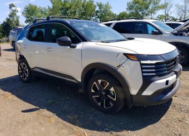 Salvage 2026 Nissan Kicks SV
