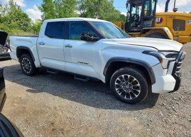 Salvage 2025 Toyota Tundra LIMITED