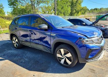 Salvage 2024 Volkswagen Taos S