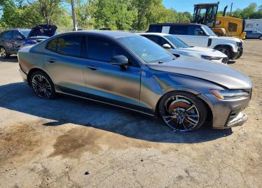 Salvage 2021 Volvo S60 T6 R-DESIGN