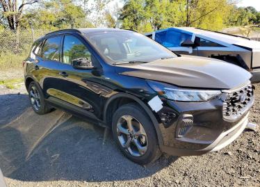 Salvage 2025 Ford Escape 
