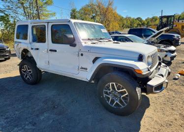 Salvage 2025 Jeep Wrangler SAHARA