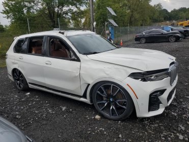 Salvage 2022 BMW X7  - White SUV - Front Three-Quarter View