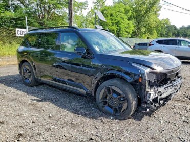 Salvage 2024 KIA EV9 GT LINE - Black SUV - Front Three-Quarter View