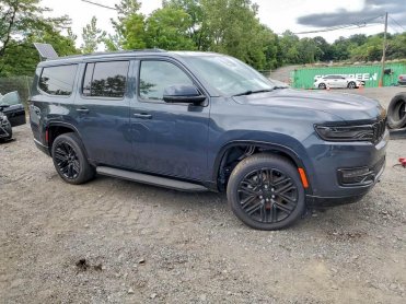 Salvage 2022 Jeep Wagoneer SERIES I - Gray SUV - Front Three-Quarter View