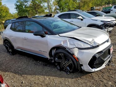 Salvage 2025 Chevrolet Equinox RS - White SUV - Front Three-Quarter View