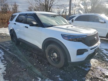 Salvage 2023 Ford Explorer POLICE INTERCEPTOR - White SUV - Front Three-Quarter View