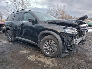 Salvage 2025 Nissan Pathfinder ROCK CREEK - Black SUV - Front Three-Quarter View