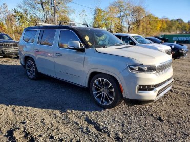 Salvage 2022 Jeep Grand WAGONEER SERIES III - White SUV - Front Three-Quarter View