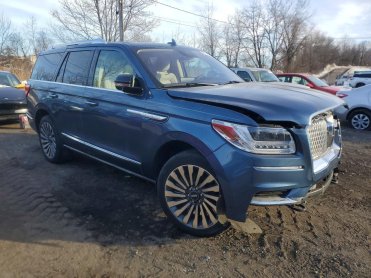 Salvage 2020 Lincoln Navigator  - Blue SUV - Front Three-Quarter View