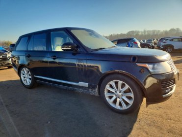 Salvage 2014 LAND ROVER RANGE ROVER HSE - Black SUV - Front Three-Quarter View