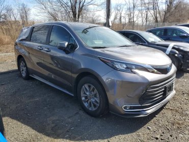 Salvage 2024 Toyota Sienna XLE 7-PASSENGER - Gray Van - Front Three-Quarter View