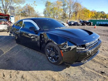 Salvage 2025 Dodge Charger DAYTONA R/T - Black Coupe - Front Three-Quarter View