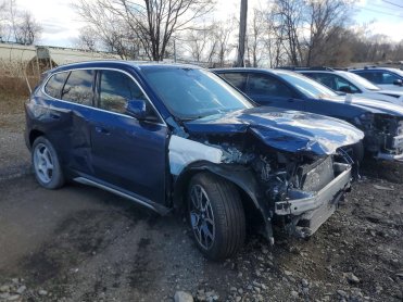 Salvage 2025 BMW X1 XDRIVE28I - Blue SUV - Front Three-Quarter View