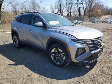 Salvage 2025 Hyundai Tucson HYBRID SEL CONVENIENCE - Gray SUV - Front Three-Quarter View