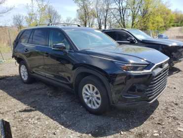 Salvage 2025 Toyota Grand Highlander XLE - Black SUV - Front Three-Quarter View