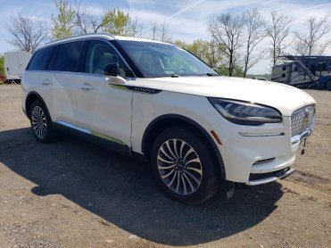 Salvage 2023 Lincoln Aviator  - White SUV - Front Three-Quarter View