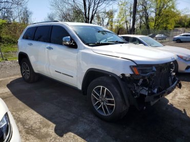 Salvage 2020 Jeep Grand Cherokee LIMITED - White SUV - Front Three-Quarter View