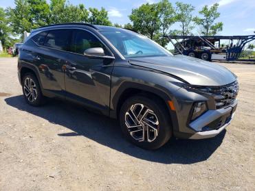 Powypadkowy 2025 Hyundai Tucson HYBRID LIMITED - Gray SUV - Front Three-Quarter View