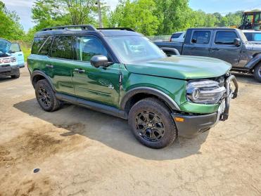 Salvage 2025 Ford Bronco Sport OUTER BANKS - Green SUV - Front Three-Quarter View