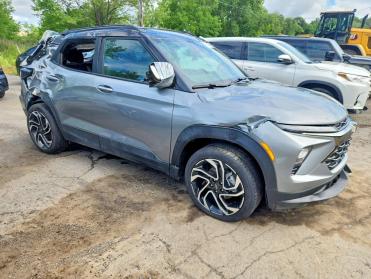 2026 Chevrolet Trailblazer RS in Silver - Front Three-Quarter View - BidGoDrive Inventory