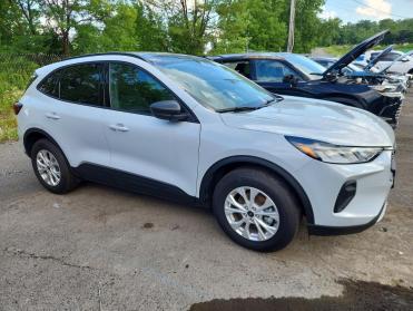 Salvage 2025 Ford Escape ACTIVE - White SUV - Front Three-Quarter View