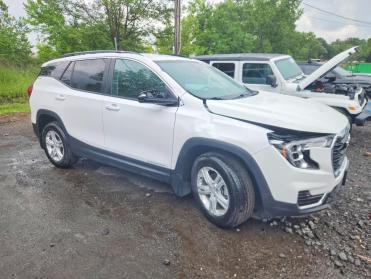 Salvage 2024 GMC Terrain SLE - White SUV - Front Three-Quarter View