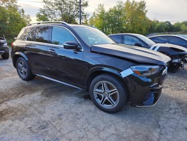 2025 Mercedes Benz GLE 450 4MATIC in Black - Front Three-Quarter View - BidGoDrive Inventory