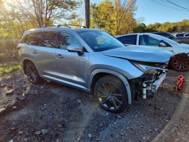 Salvage 2026 Lexus TX 550H LUXURY - Silver SUV - Front Three-Quarter View