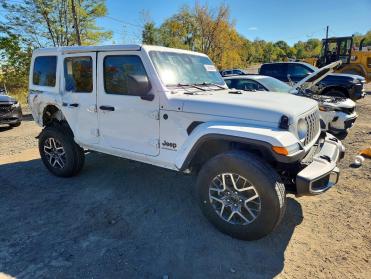 2025 Jeep Wrangler SAHARA in White - Front Three-Quarter View - BidGoDrive Inventory