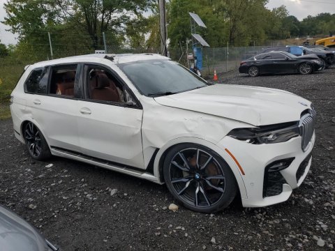 2022 BMW X7  in White - Front Three-Quarter View - BidGoDrive Inventory