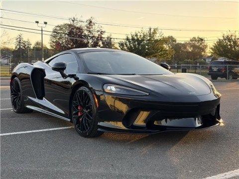 2023 McLaren GT  in Black - Front Three-Quarter View - BidGoDrive Inventory