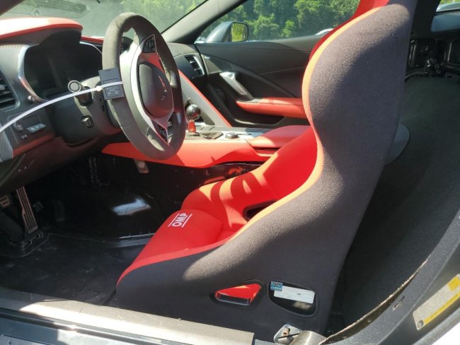 Salvage 2019 Chevrolet Corvette Grand Sport 2lt in Gray
