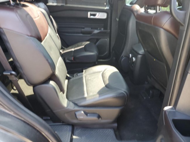 Salvage 2020 Ford Explorer Platinum in Gray