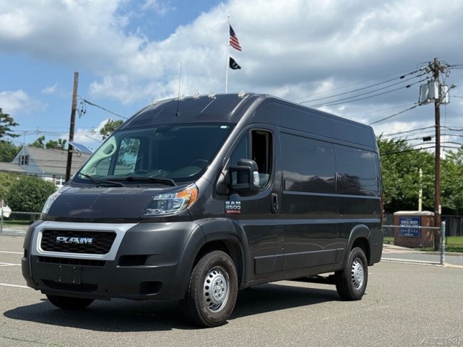 Salvage 2020 Ram Promaster 2500 136wb in Black