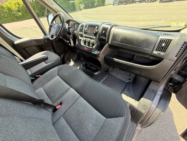 Salvage 2020 Ram Promaster 2500 136wb in Black
