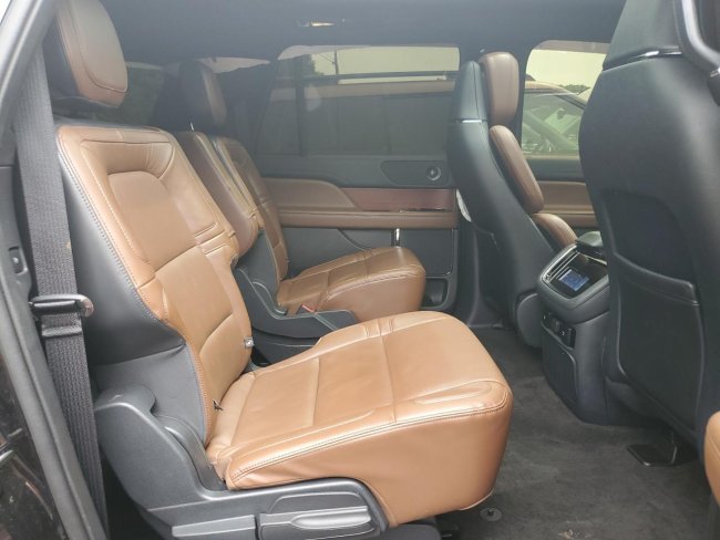 Salvage 2023 Lincoln Navigator L  in Black