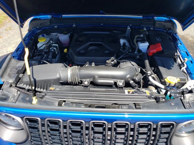 Salvage 2024 Jeep Wrangler Rhd in Blue