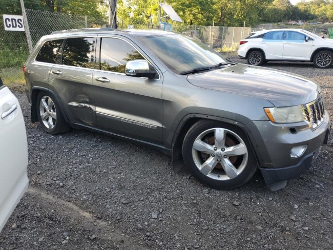 Salvage 2013 Jeep Grand Cherokee Overland in Gray
