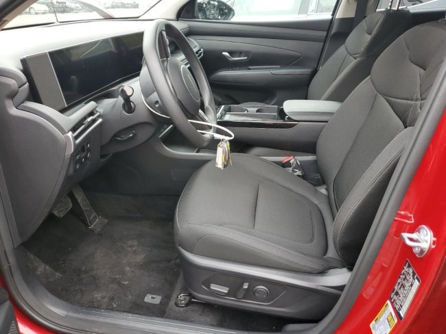 Salvage 2025 Hyundai Tucson Blue in Burgundy