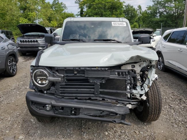 Salvage 2024 Ford Bronco  in Gray