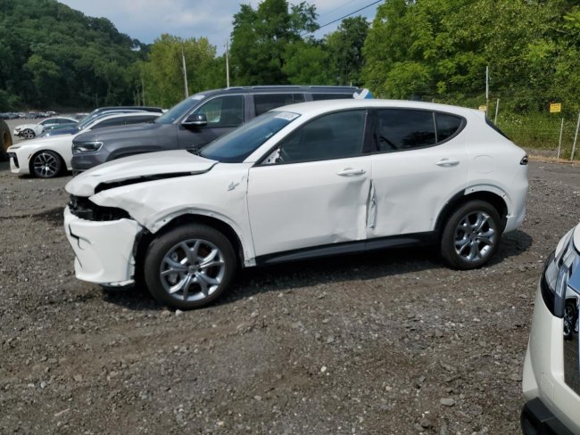 Salvage 2024 Dodge Hornet R/t in White
