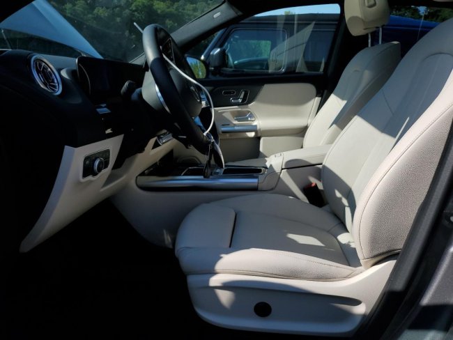 Salvage 2025 Mercedes-benz Gla 250 4matic in Gray