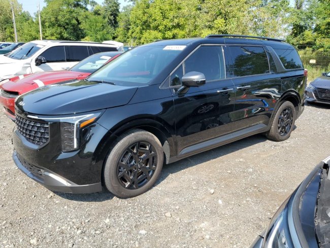 Salvage 2025 Kia Carnival Sx in Black