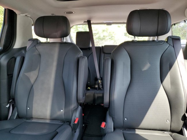 Salvage 2025 Kia Carnival Sx in Black