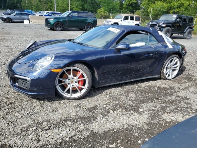 Salvage 2018 Porsche 911 Carrera S in Blue