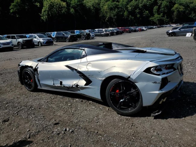 Salvage 2021 Chevrolet Corvette Stingray 3lt in Silver