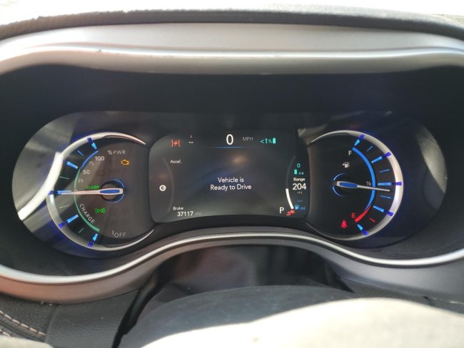 Salvage 2024 Chrysler Pacifica Hybrid Select in White